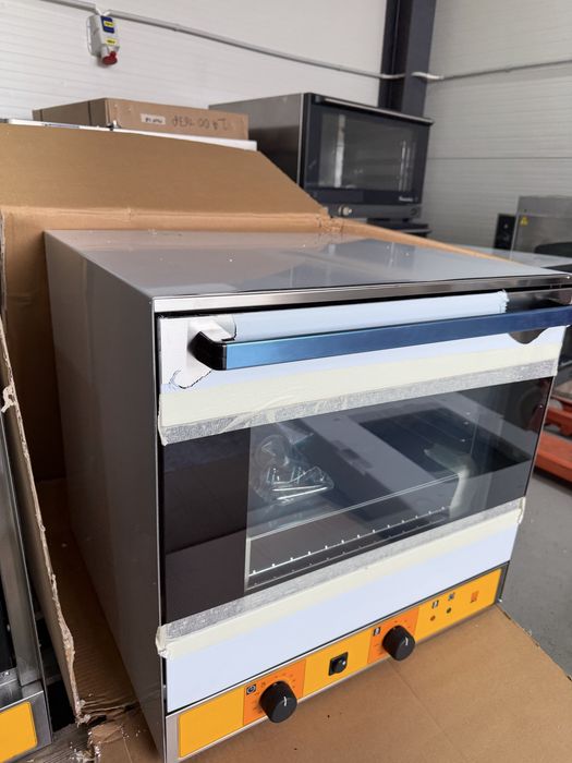 Cuptor patiserie EKA Italia - 4 tavi 425 × 345 mm - 380V - 5.6 KW - 2 buc -nou si putin folosit