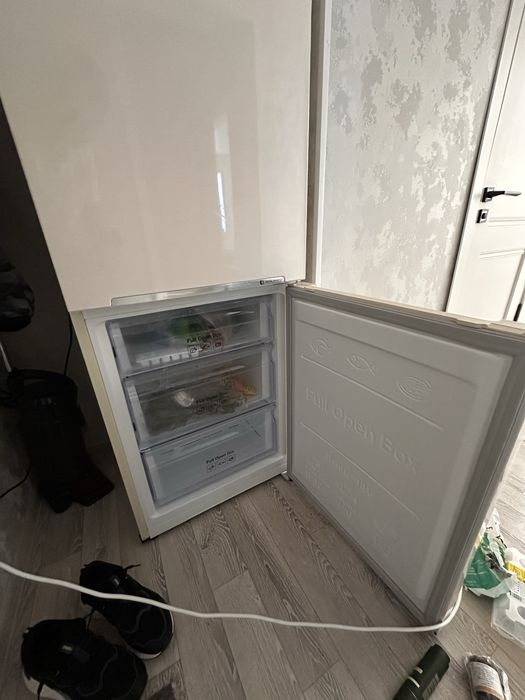 Холодильник samsung