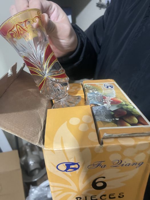 Диван,посуда кілем тегін бәрі