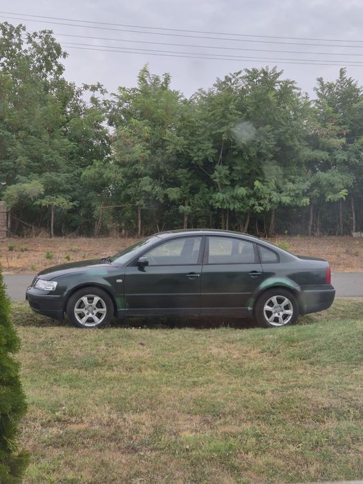Volkswagen Passat 1997 benzină, 862 € — imagine 4