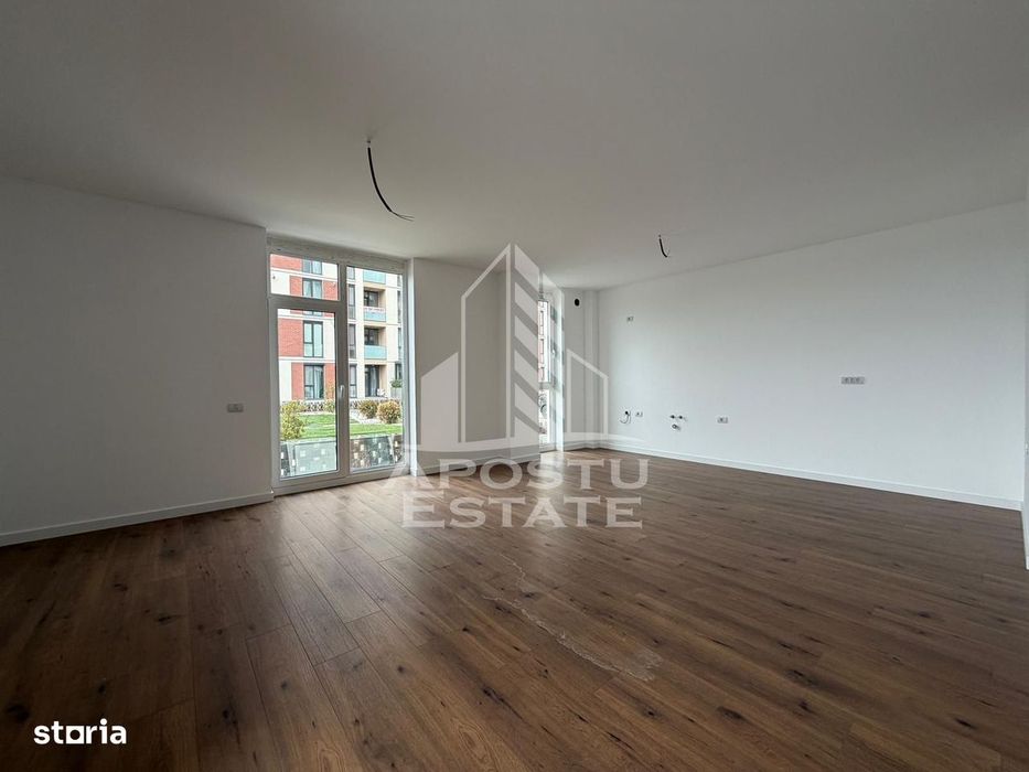Apartament cu 2 camere, curte proprie, ZonaTorontalului — fotografia 3