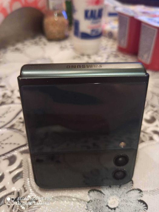 Samsung galaxy flip3 5G