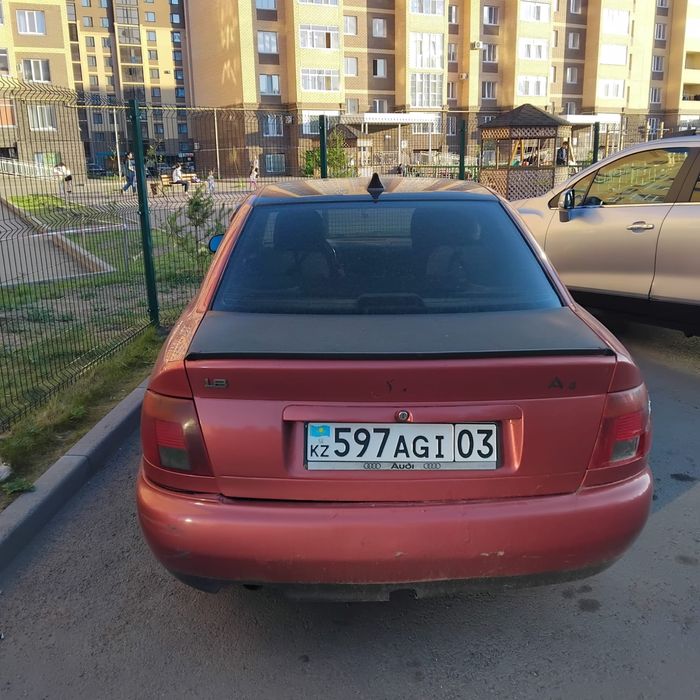 Продам ауди А-41,8