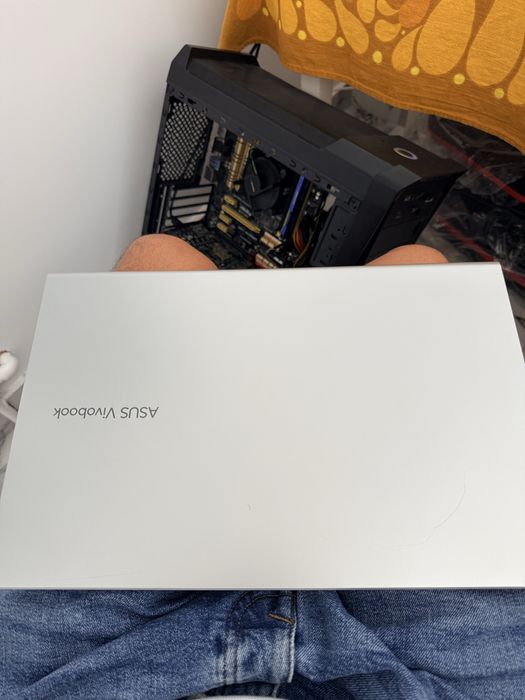 ASUS Vivobook X1500E, 15.6 inch, stare foarte bună
