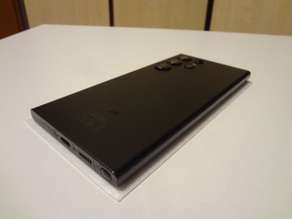 Samsung s23 Ultra Black / Memorie 1 TB .