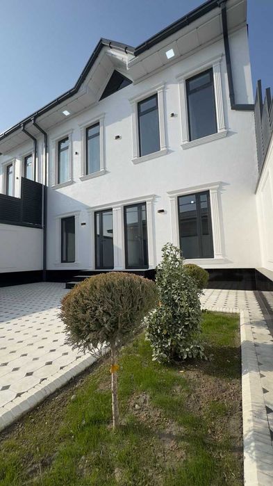 Продаётся уютный дом на 2 сотки 
Район Агрохозяйственного институт