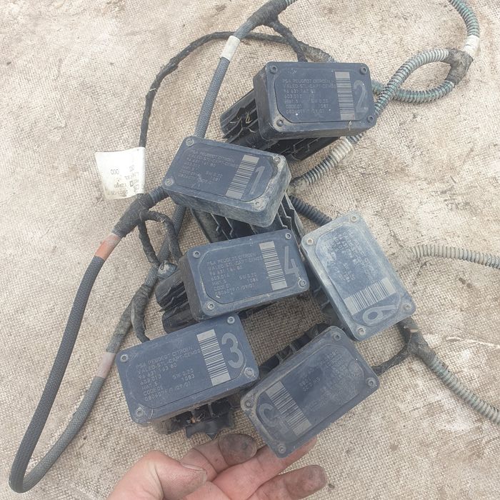 Capota bara aripa far xenon usa senzor Lane assist Citroen C4 Pica