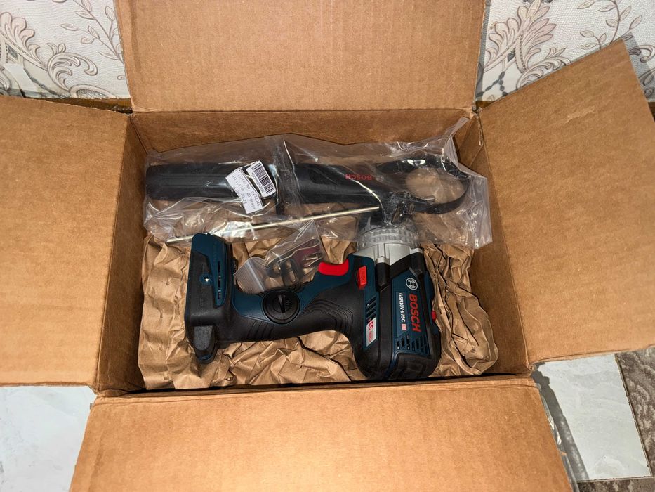 Дрель-шуруповерт аккумуляторная BOSCH GSR/GSB 18V-110 C