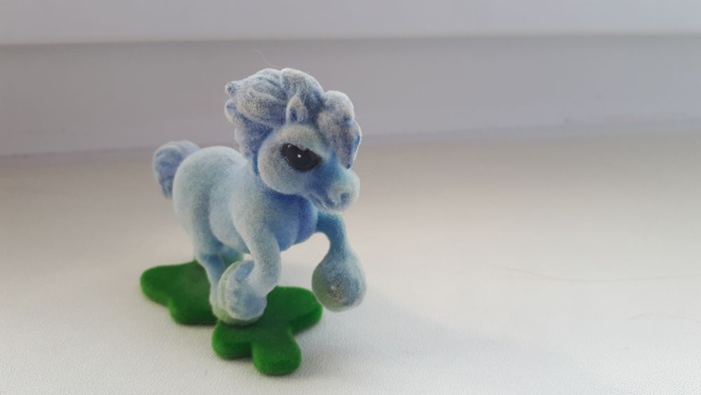 Игрушки пушистики