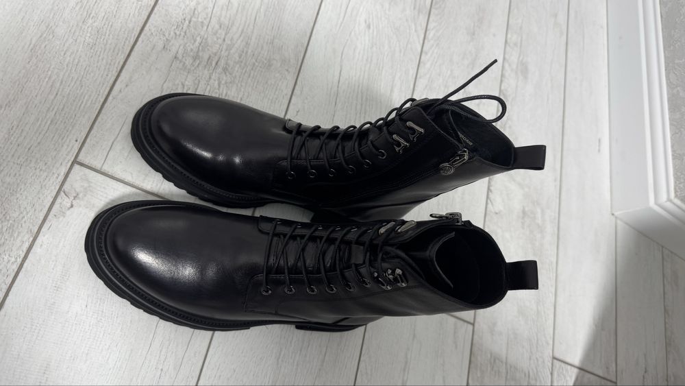 Продам весеннюю обувь