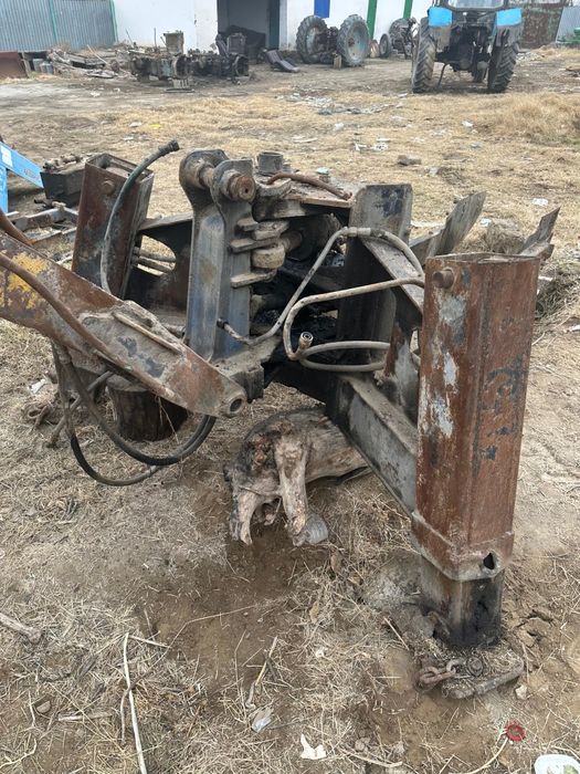 Экскаватор погрузчик  комплект  мтз 82.1