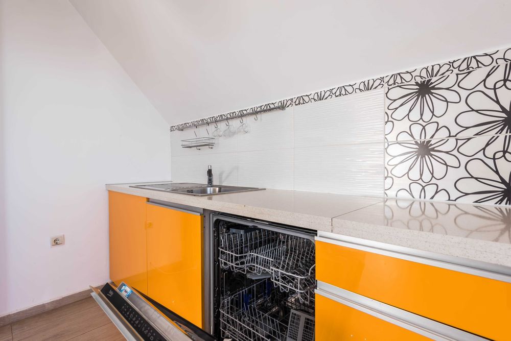 Дава се под наем Двустаен апартамент в Варна, м-т Евксиноград - 78 кв.м за 800 € - Снимка #10