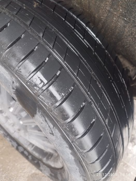 Продам летнию резину