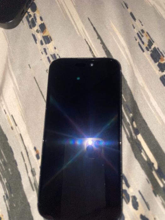 iphone 15 128gb spart pe spate 84%baterie