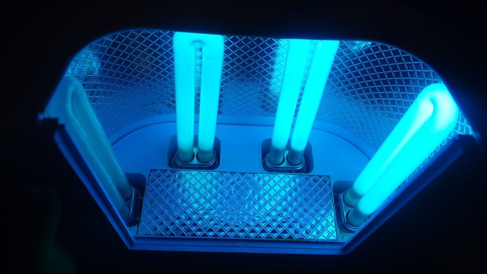 Продам лампу для маникюра