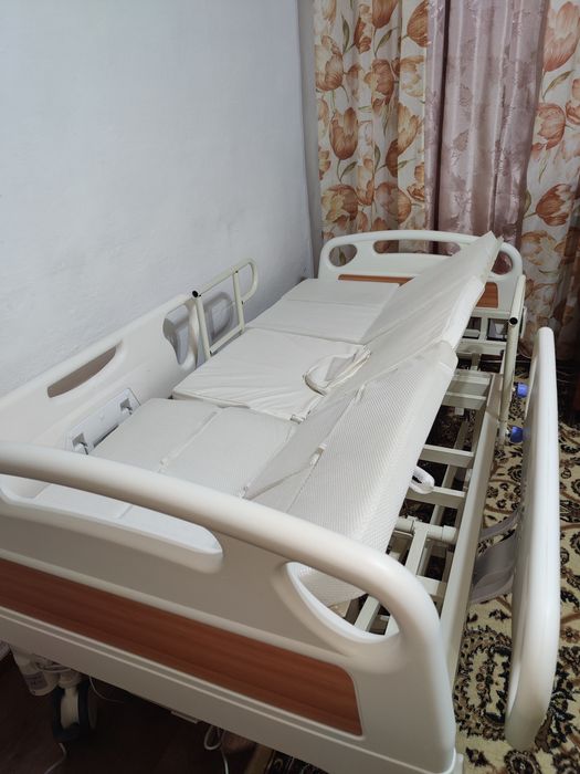 Медецинская кровать