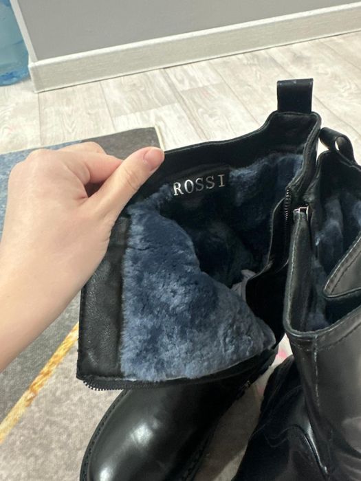 Женская обувь очень хорошо