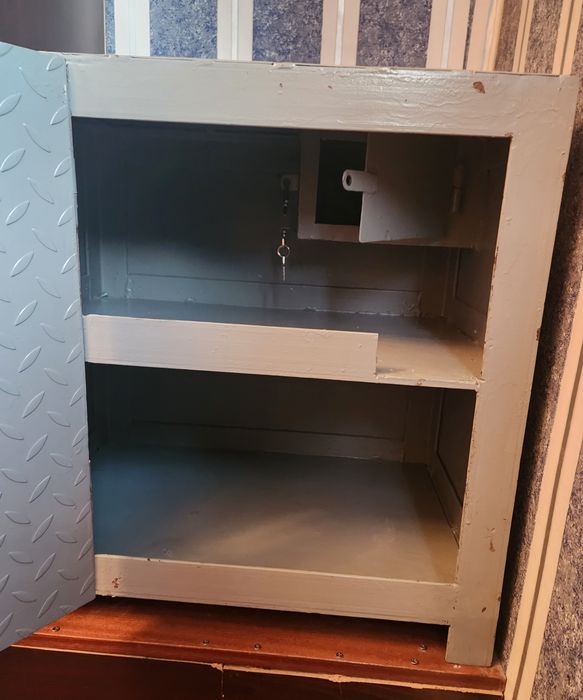 Сейф  советский железный