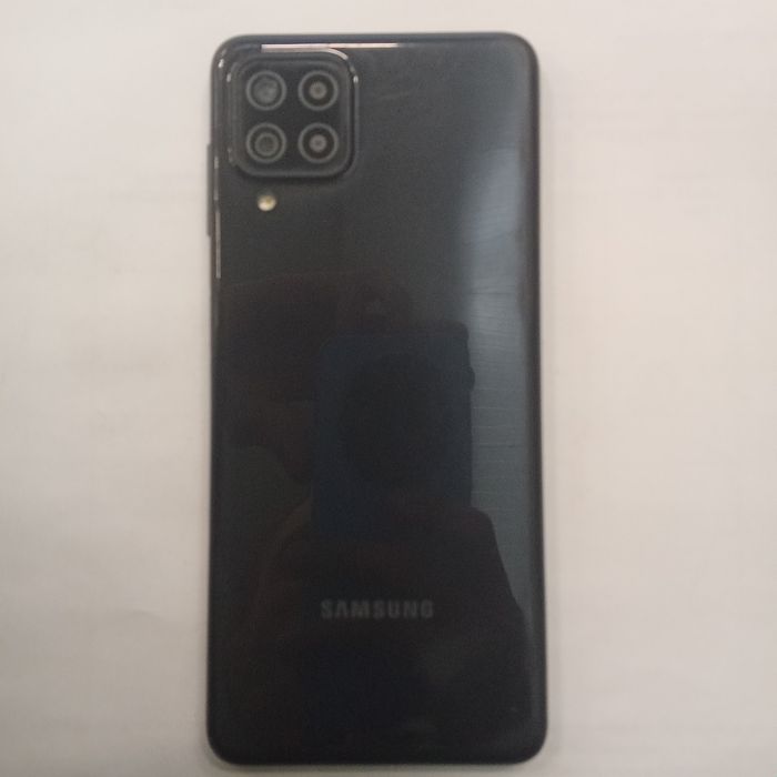 Продам Samsung в рабочем состоянии