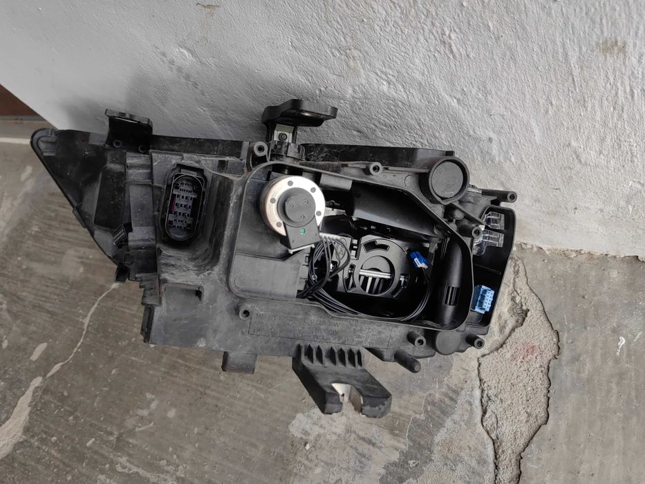 Фар Audi Q3 FULL LED десен / Фар Ауди Кю3 Оригинален