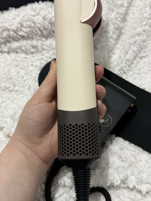 Продам новый Dyson