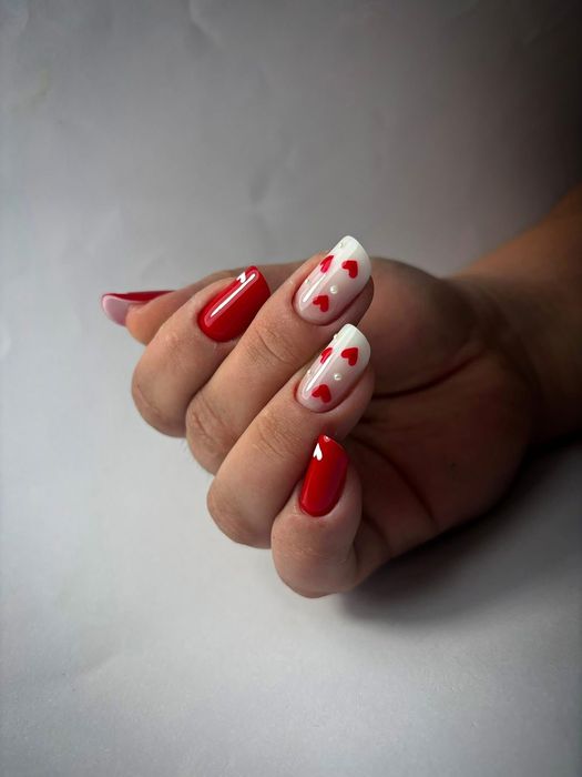 Unghii cu gel ,construcție sau ojă semipermanenta