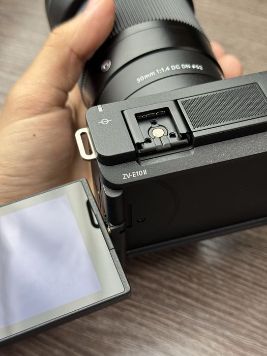 Sony ZV-E10 II + Sigma 30mm f/1.4