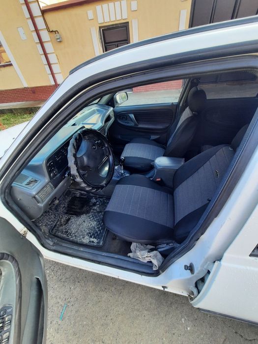 Nixea 1 3600$
Yili 2002 yil
Yoqilgi benzn metan 100talik
Kraska 30%