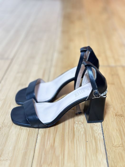 Летние босоножки