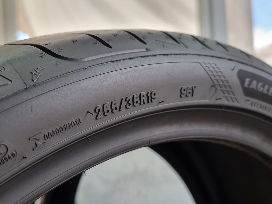 Спорт пакет 255/35/19 и 225/40/19 Goodyear 4Броя: 420€ 7мм