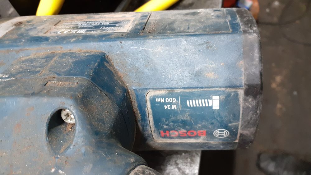 Продам гайковерт Бош