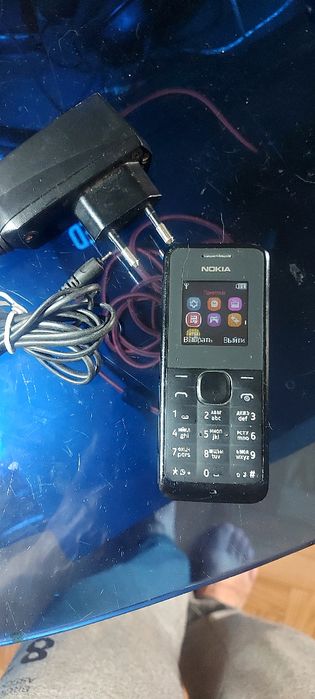 Продам по 1000тг бритва СССР и телефон