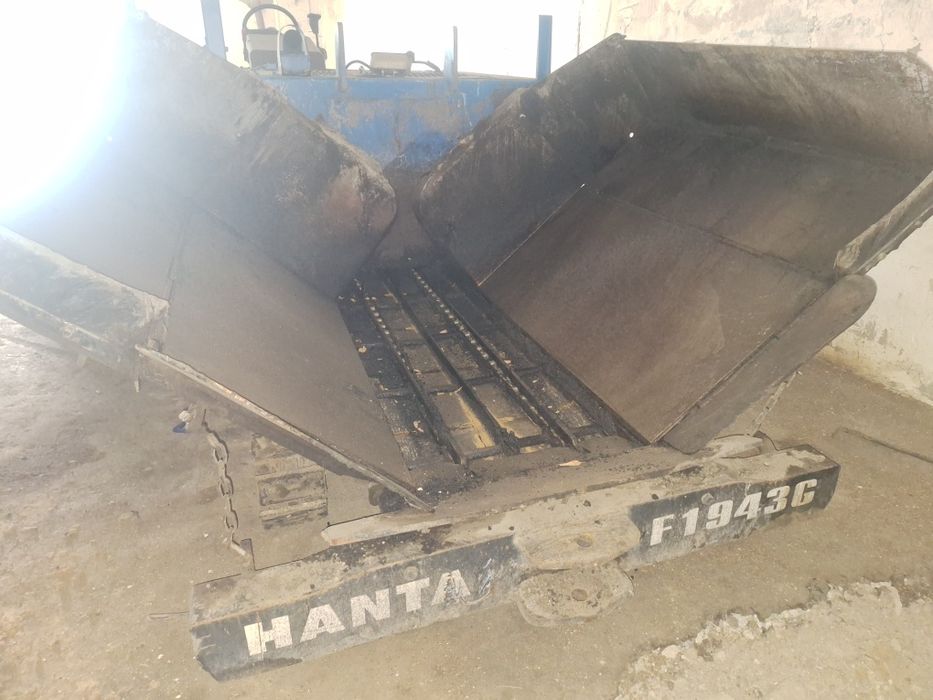 Продам асфалтоуклатчик