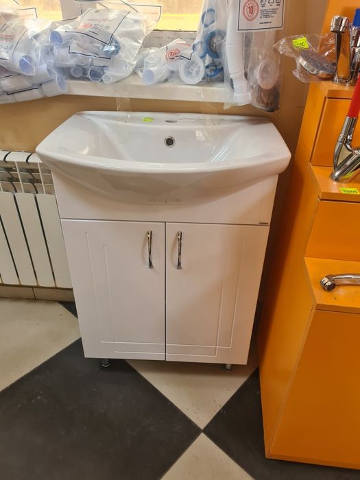 Продам мебель ванну комноту