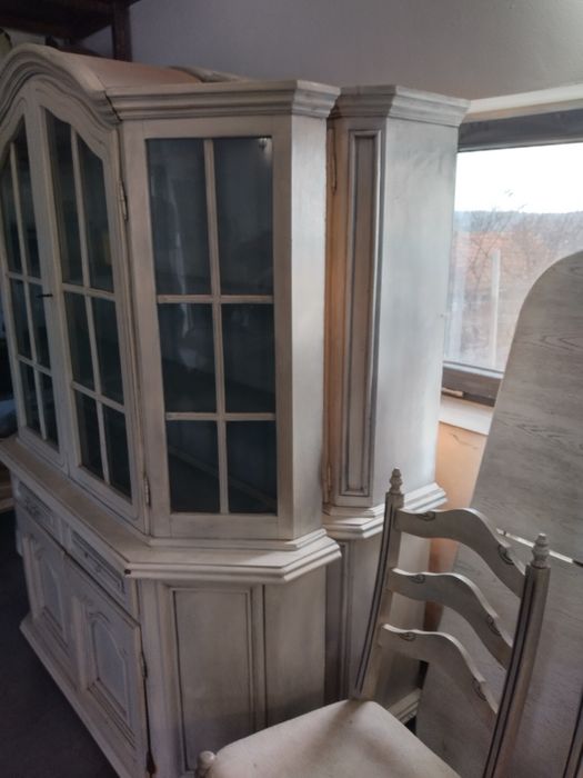 Mobila+masa cu 12 scaune