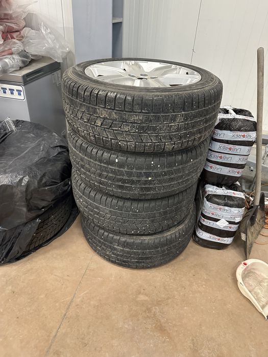 Jante Aliaj + Cauciucuri de iarna 235/55/19 Range Rover Evogue