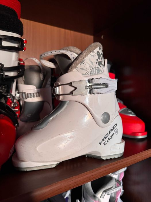 Лижи и ботинки горние