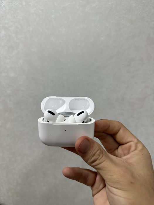 Продам AirPods Pro (оригинал)
