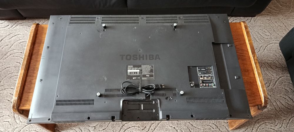 Телевизор TOSHIBA