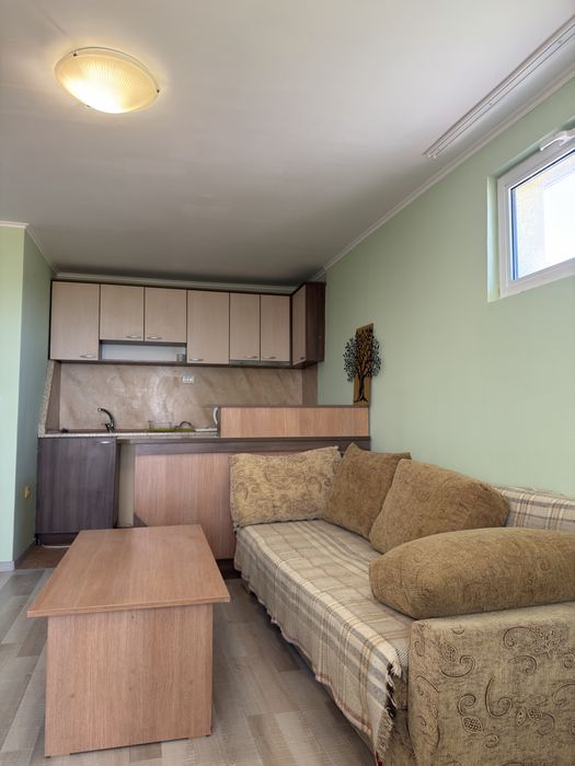 Дава се под наем Двустаен апартамент в Варна, Бриз - 60 кв.м за 598.23 € - Снимка #1