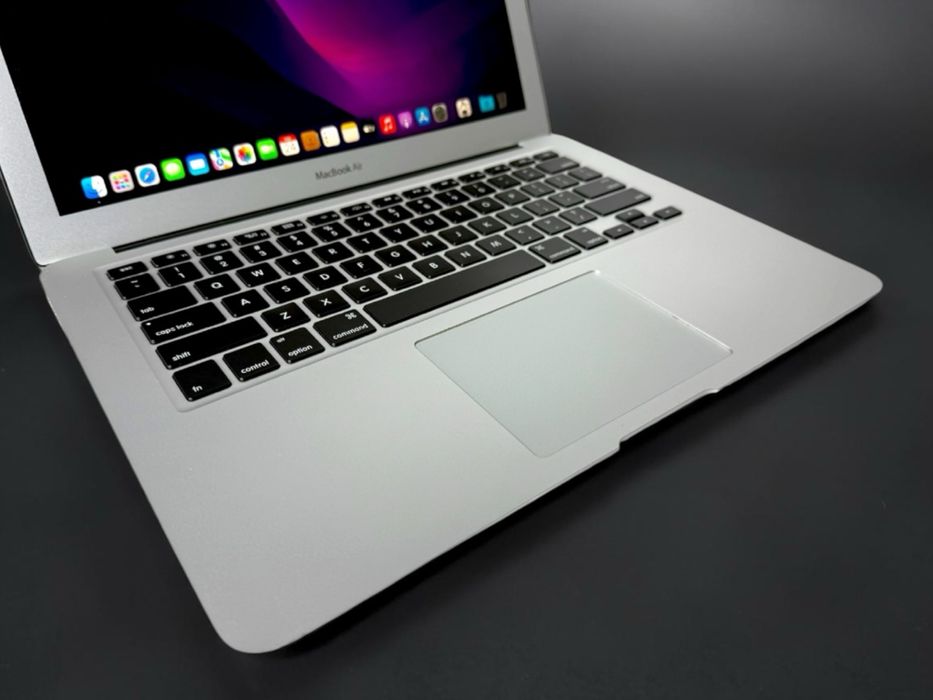 Аpple MacBook Air 13 2017 i5 1.8Ghz 8RAM 128GB Отличен! Гаранция!