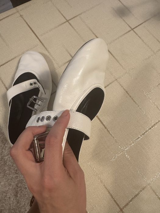 меки кожени балетки