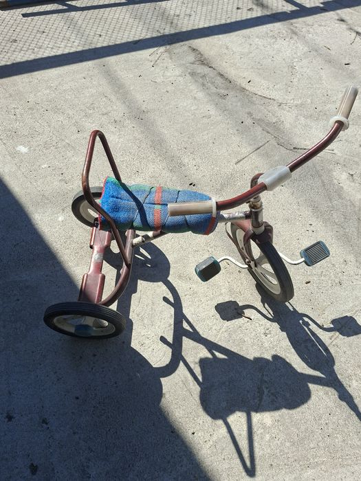 Отдам велик за 2 шоколадки