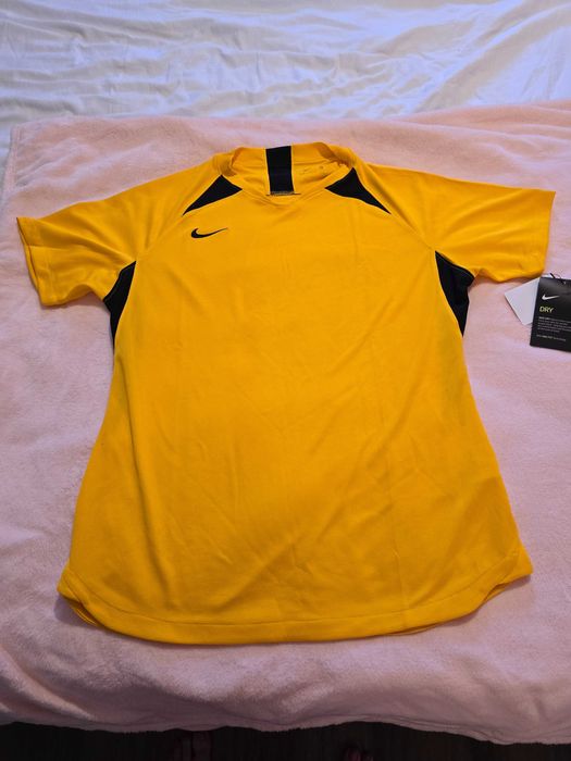 Nike тениска, размер L,закупена в Америка, нова