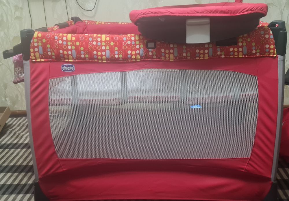 Детская кровать формы chicco