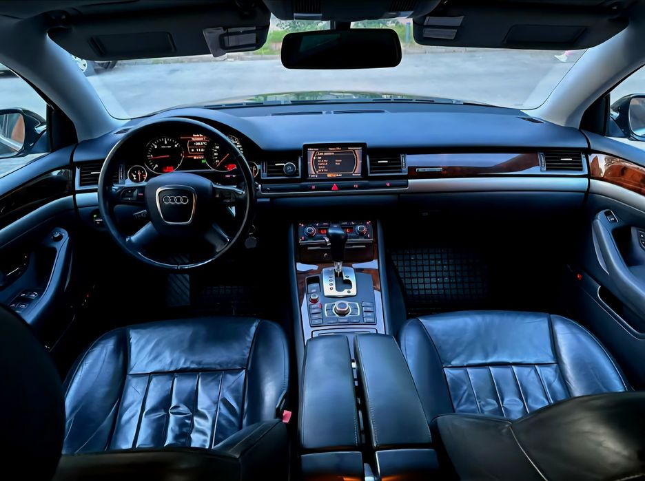 Limuzina de Business Audi A8