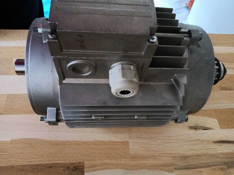 Eлектромотор Bonfiglioli BN90LA4 230/460 1.5/1.8KW