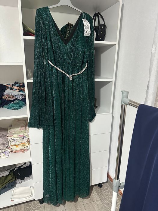 Vand rochie de seara