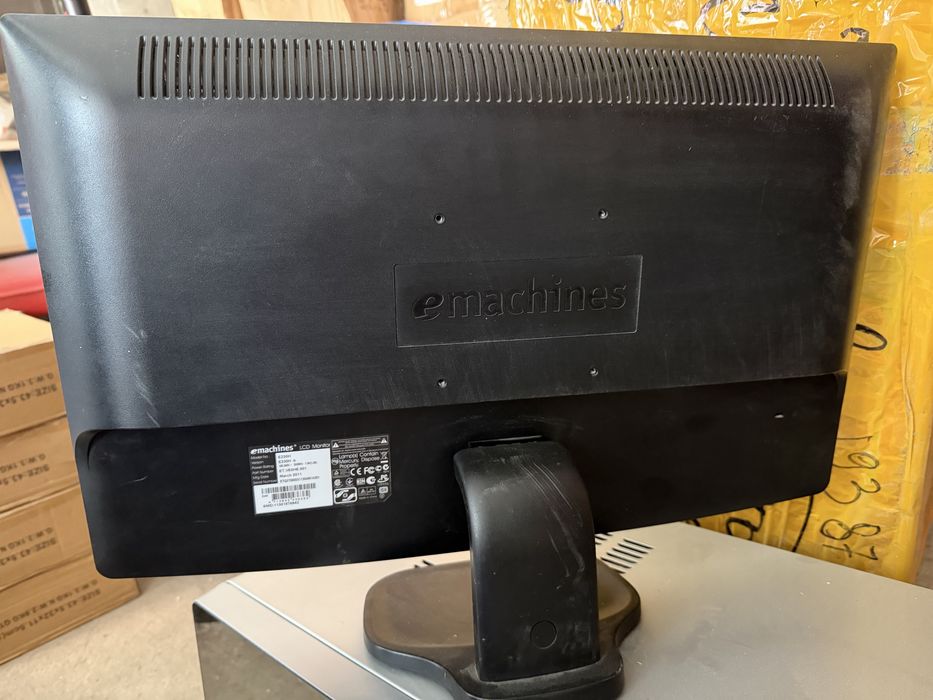 Монитор eMachines E230H