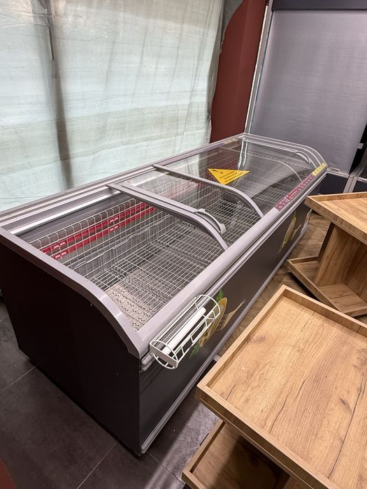 Хладилна витрина/минусова